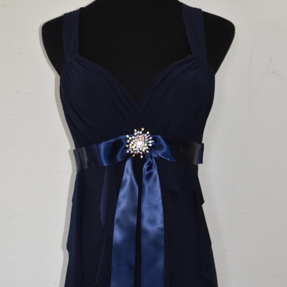 Formal Navy Ruffled Gown - Picture 5 of 10